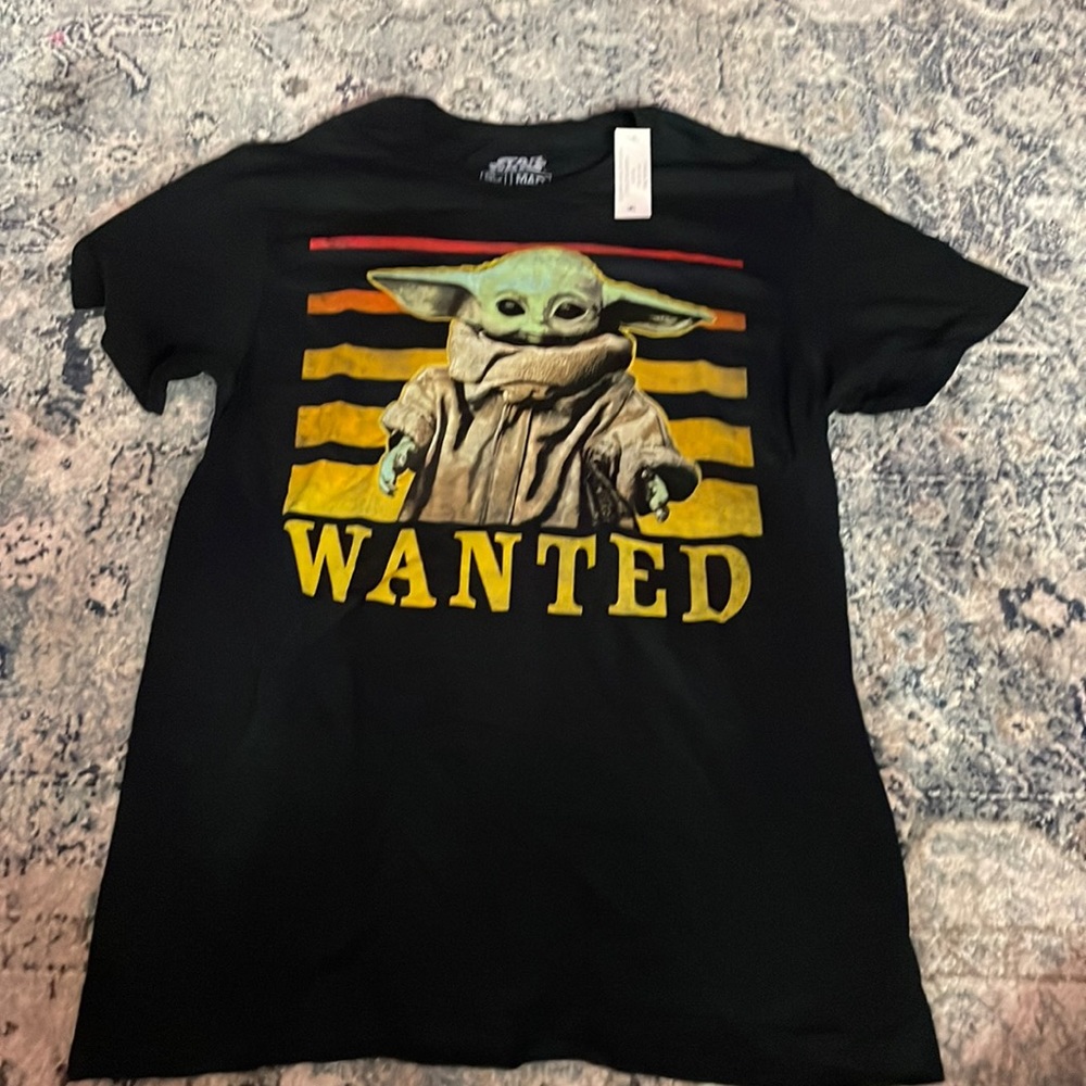 size small/medium star wars short sleeve shirt